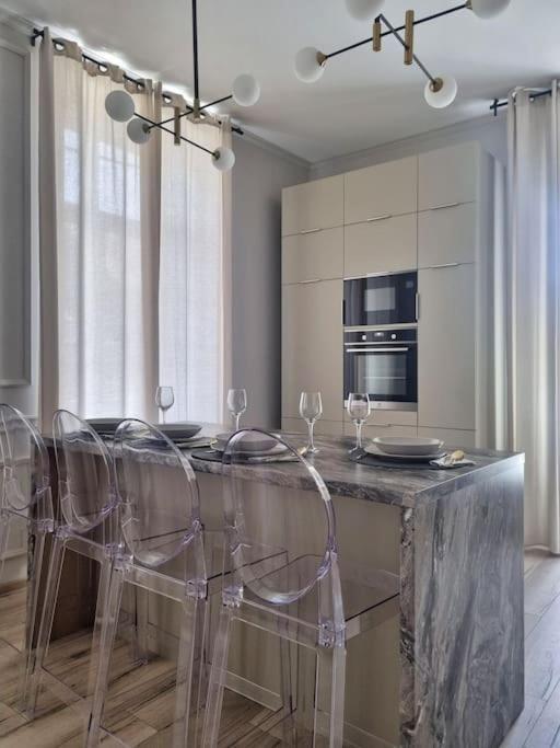 Central Park Apartments Бьеловар Экстерьер фото